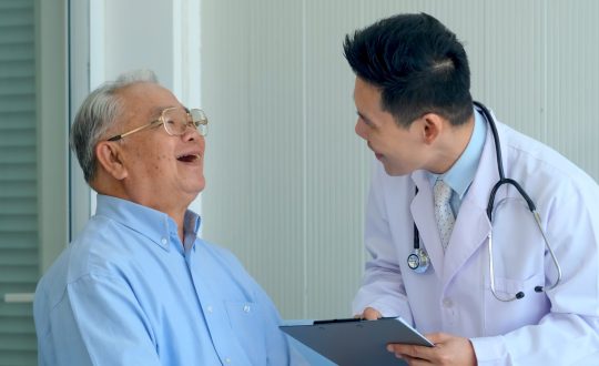 Happy,Asian,Elderly,Man,Patient,Have,Fun,Talking,With,Professional
