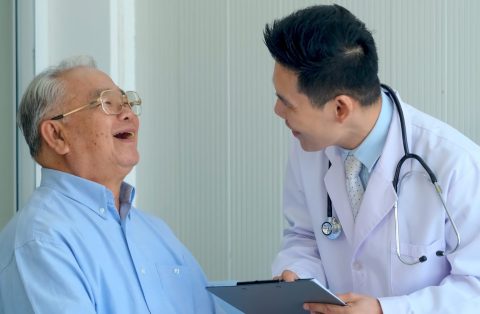 Happy,Asian,Elderly,Man,Patient,Have,Fun,Talking,With,Professional